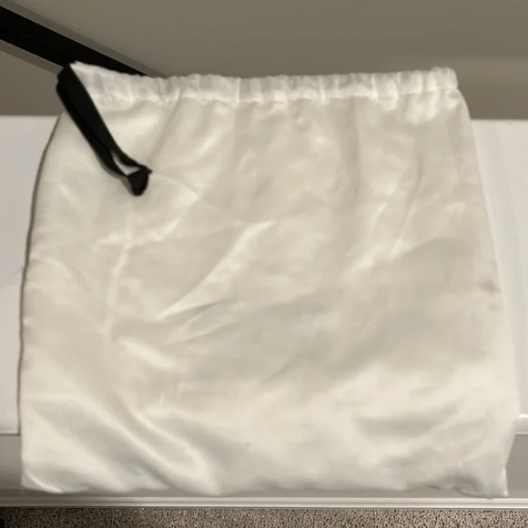 Gucci Black Leather Double GG Belt - Picture 11 of 11